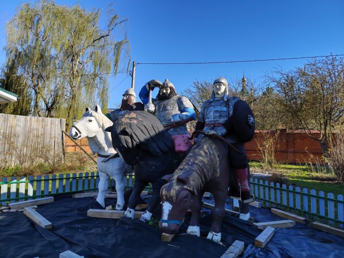 Коломенские контрасты по дороге в Кремль